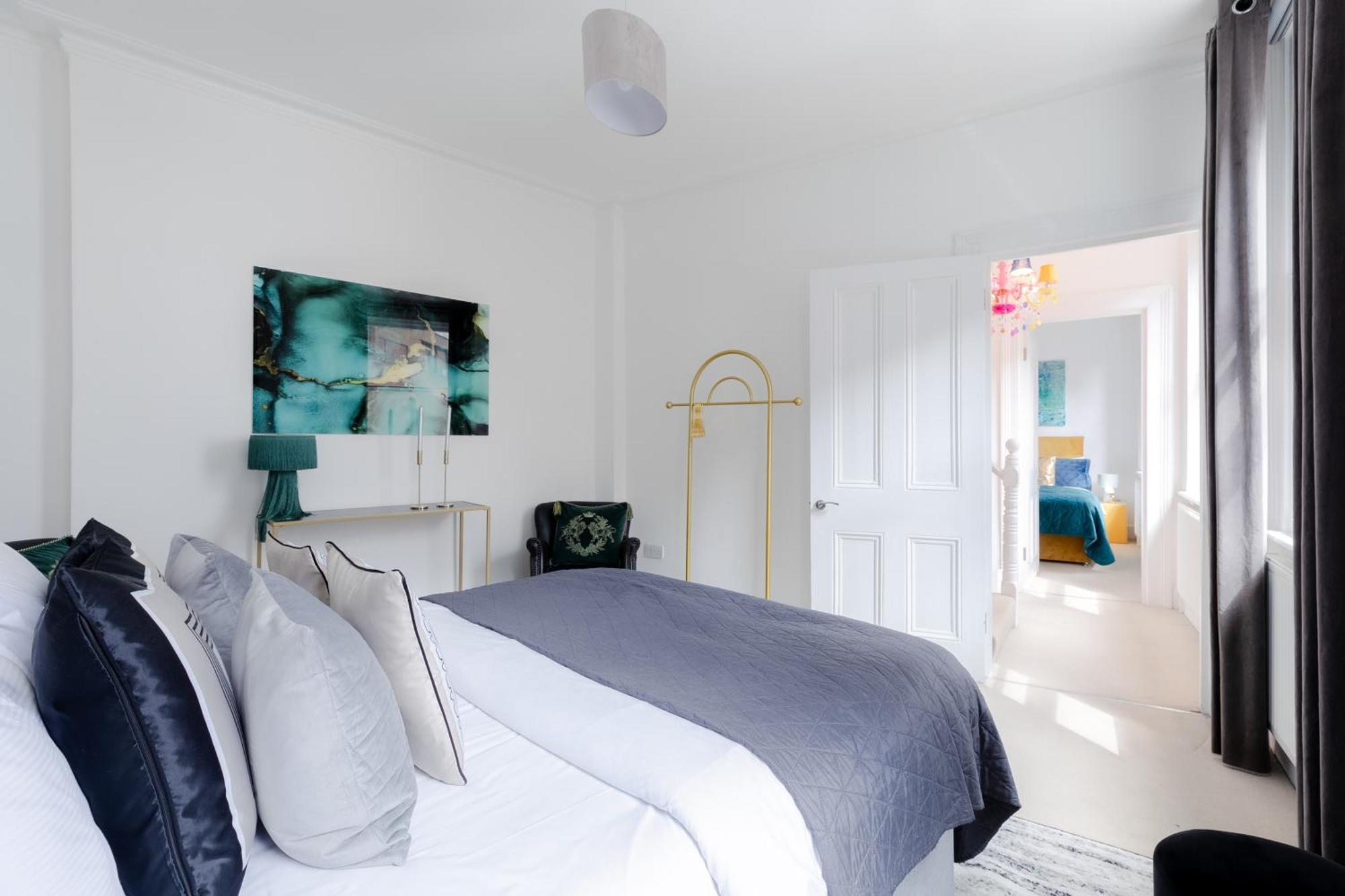 Rare Find Off Oxford St! Soho 5Bed Design House For Xxl Groups Apartment London Bagian luar foto