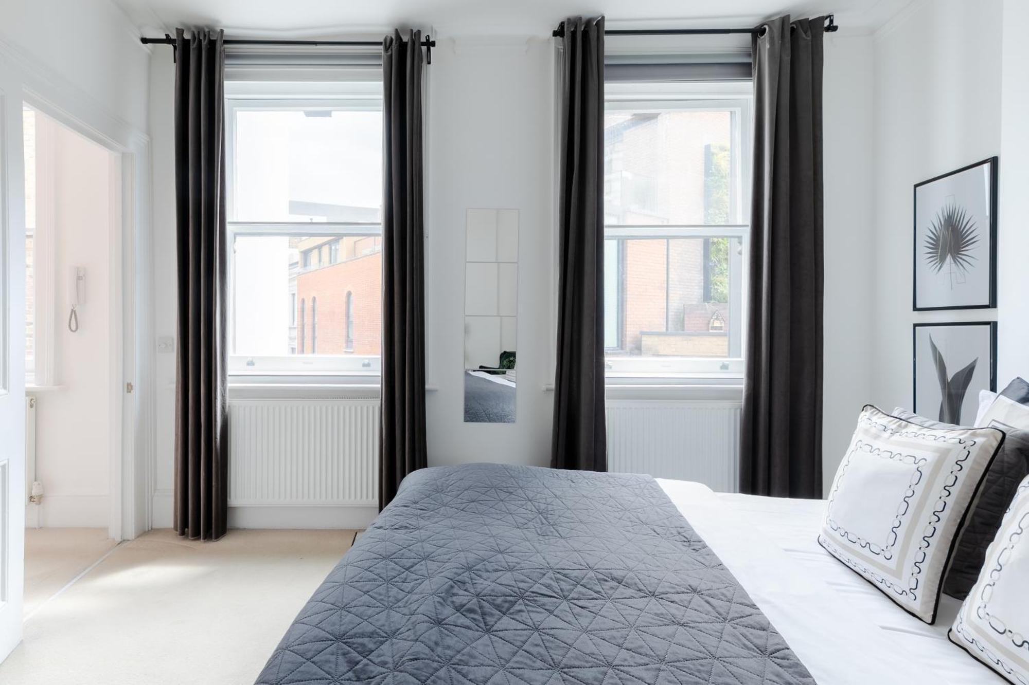 Rare Find Off Oxford St! Soho 5Bed Design House For Xxl Groups Apartment London Ruang foto